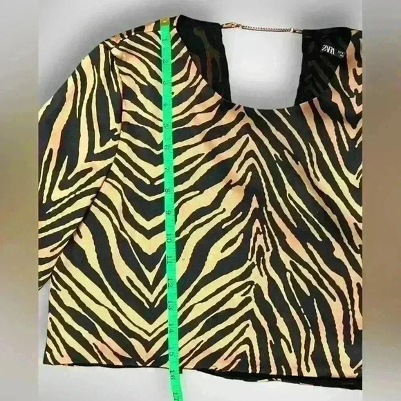 Zara Women's CropTop Blouse Black Brown Animal Print Back Chain Size Small - Picture 8 of 13